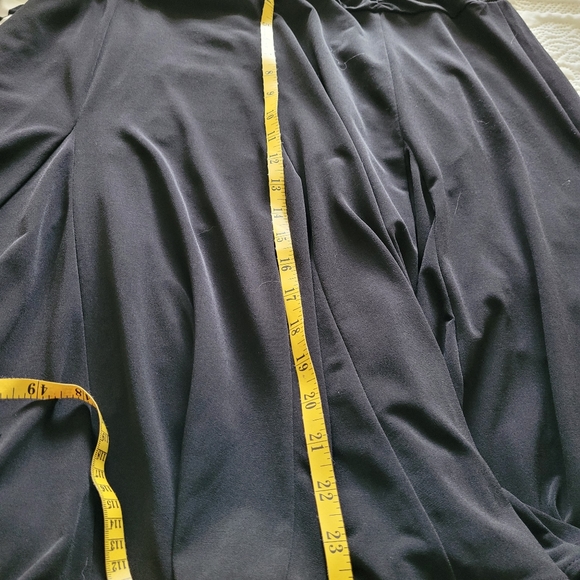 BLACK Skirt - Picture 5 of 6